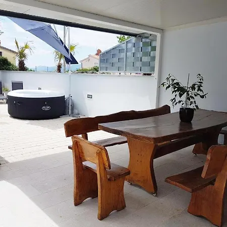 Panorama, Opatija Tatil Evi